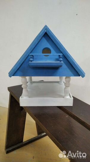 Кормушка для птиц из дерева