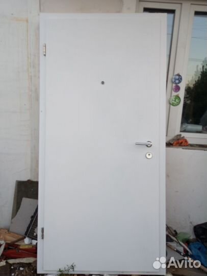 Дверь входная металлическая