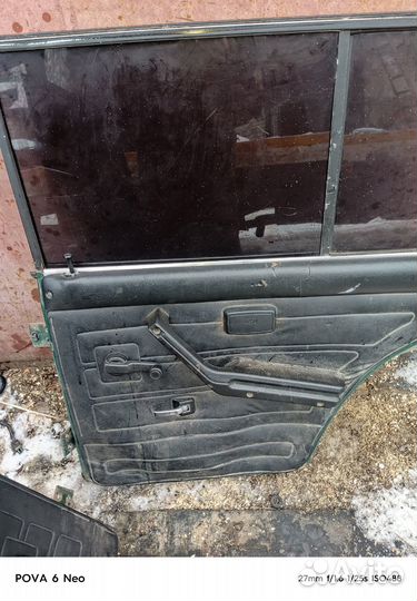 Задняя правая дверь на ваз 2104 зеленая