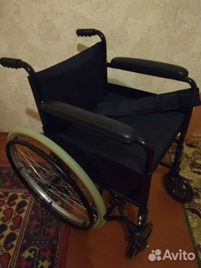 Коляска инвалидная
