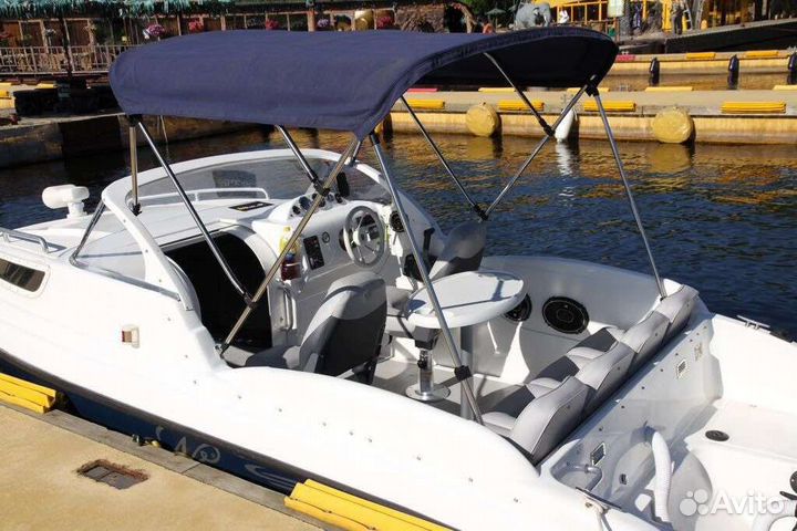 Прогулки на катере