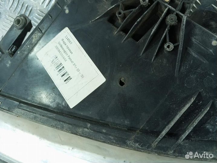 Фара передняя для Volkswagen Passat 5 GP