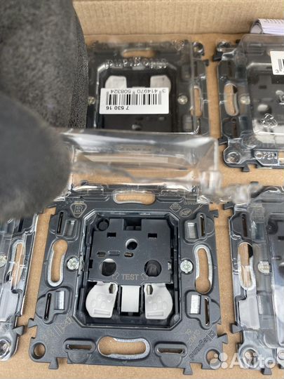 Розетка Legrand 753016