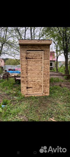 Готовое строение и срубы