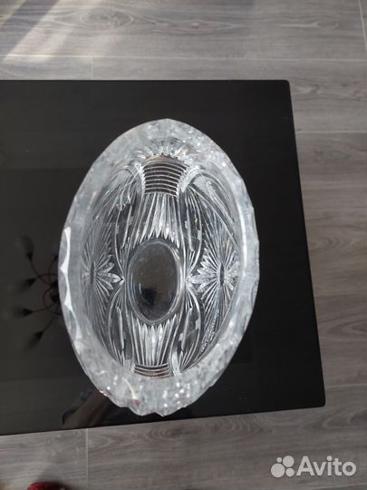 Ваза хрустальная