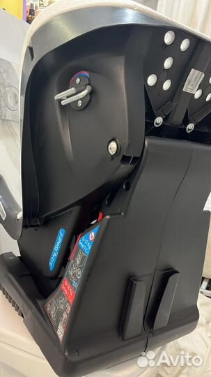 Автокресло Chicco cosmos pearl