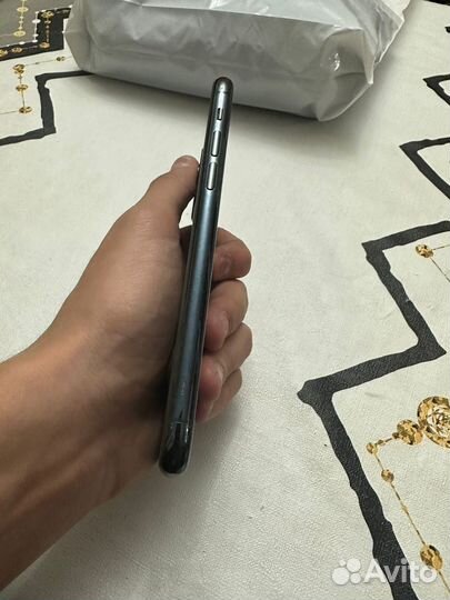 iPhone 11 Pro, 64 ГБ