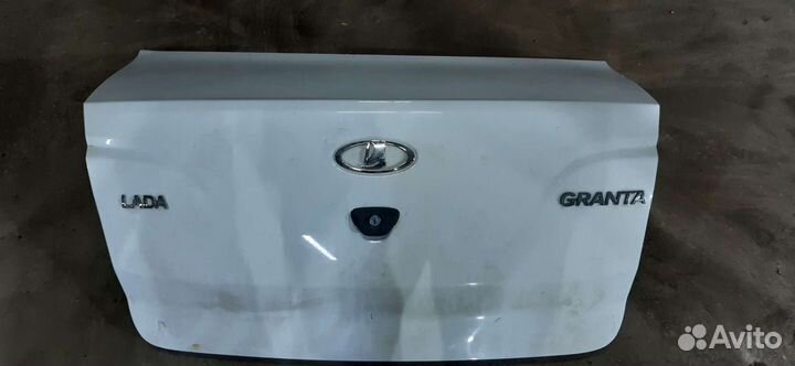 Задняя крышка багажника Лада Гранта