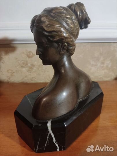 Бюст бронза