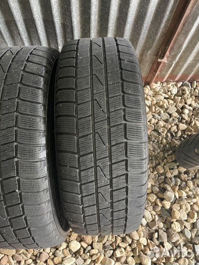 Hankook Winter I'Cept IZ2 215/60 R16 95Z
