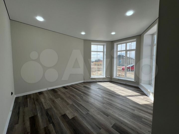 Дом 136 м² на участке 8 сот.