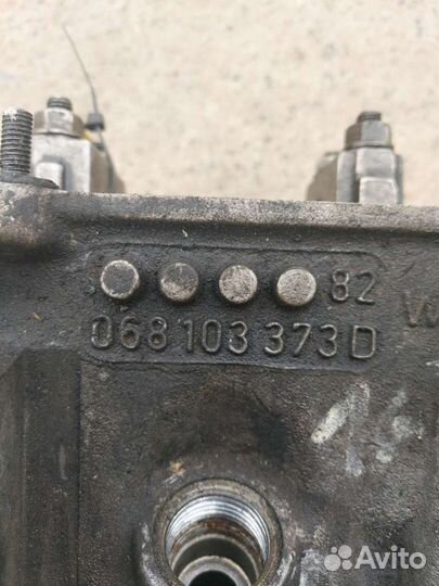 Головка блока цилиндров Volkswagen Passat B3 06810