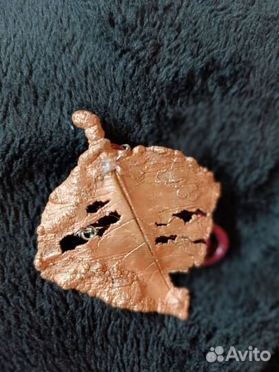 Медное украшение