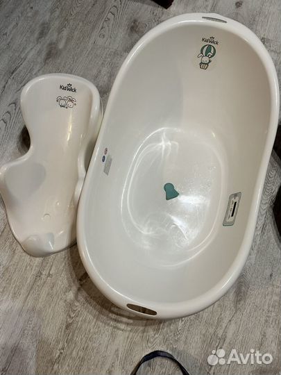 Ванночка для купания с горкой