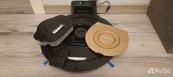 Робот пылесос philips FC8776/01