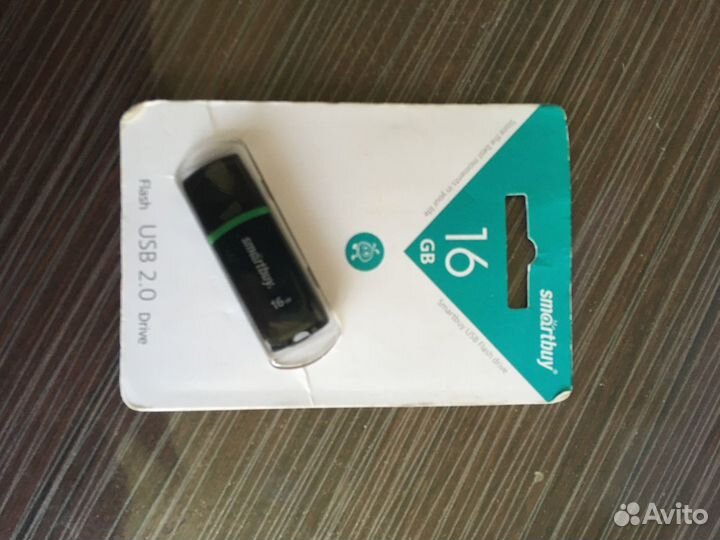 USB флешка 16 Гб