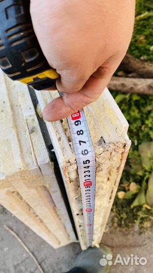 Новая деревянная дверь (входная или балконная)