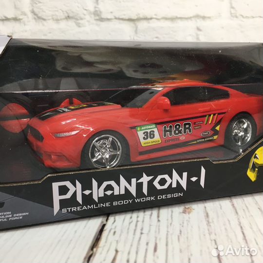 Машинка на радиоуправлении Ниссан Скайлайн