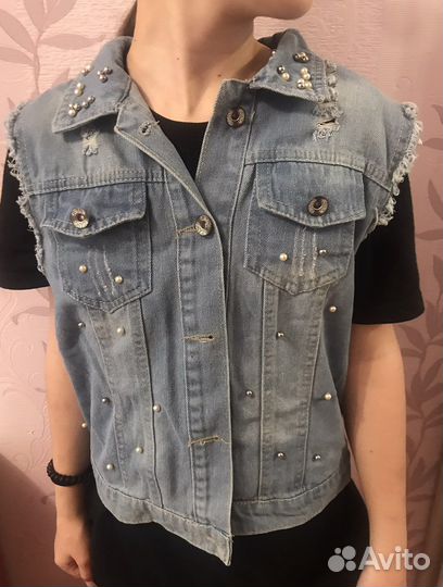 Джинсовая жилетка