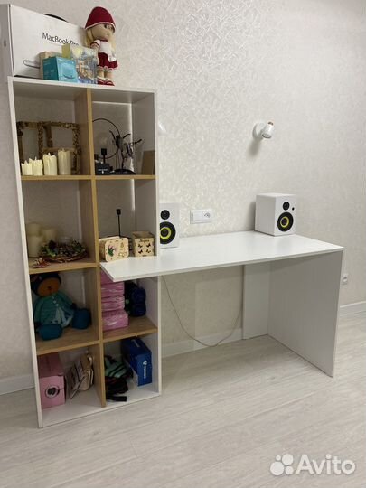 Письменный стол