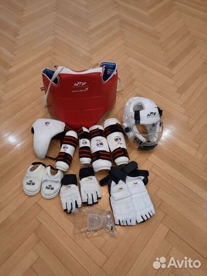 Комплект защиты для тэхвондо (протектор,шлем, защи