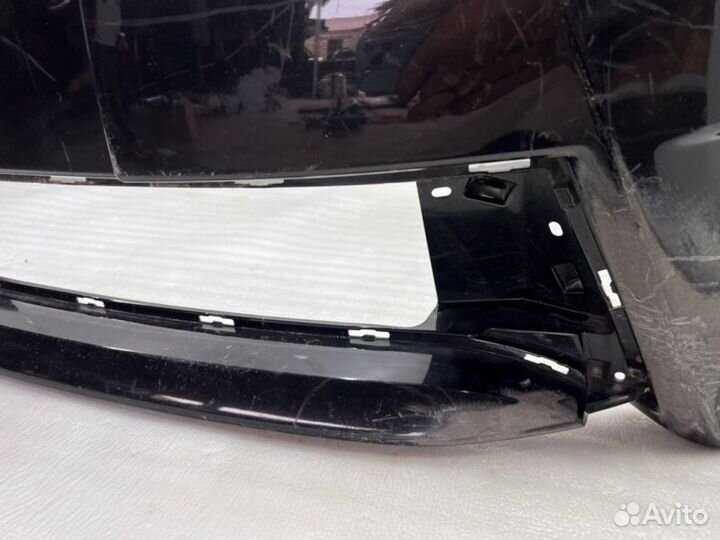 Бампер передний Toyota Corolla Е180 2013-2016