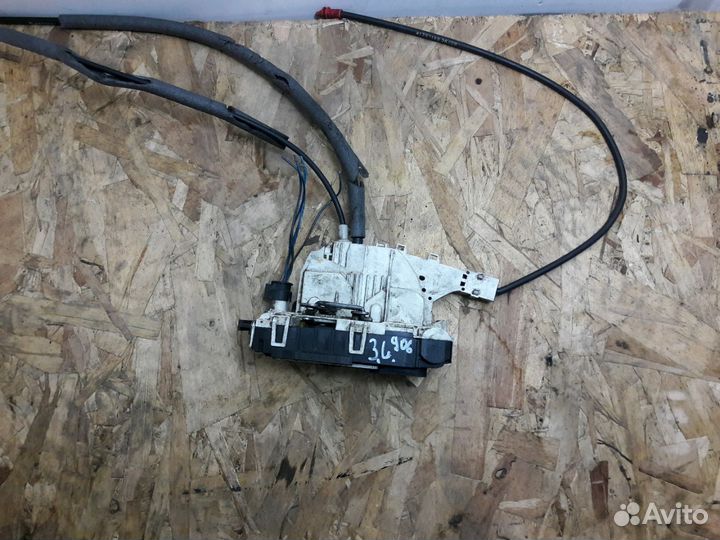 Замок задней двери А9067401035