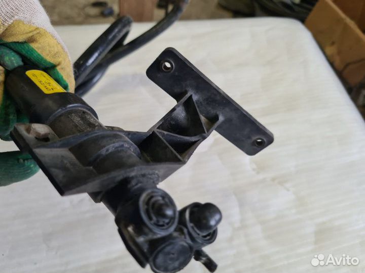 Форсунка омывателя фар Ford Mondeo 3