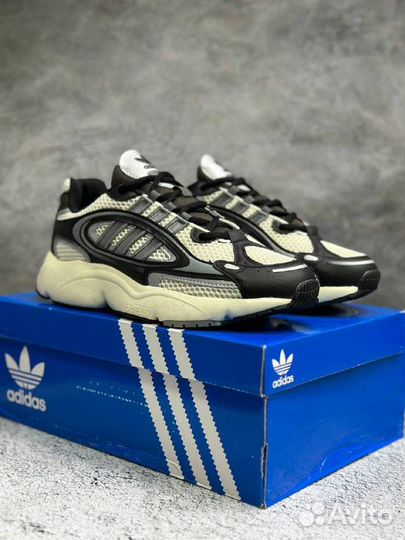 Кроссовки Adidas Ozmillen