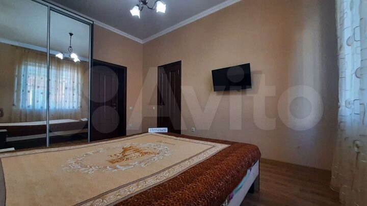 Дом 150 м² на участке 5 сот.