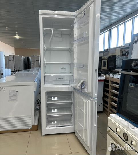Холодильник 2 метра Сухой мороз Рассрочка