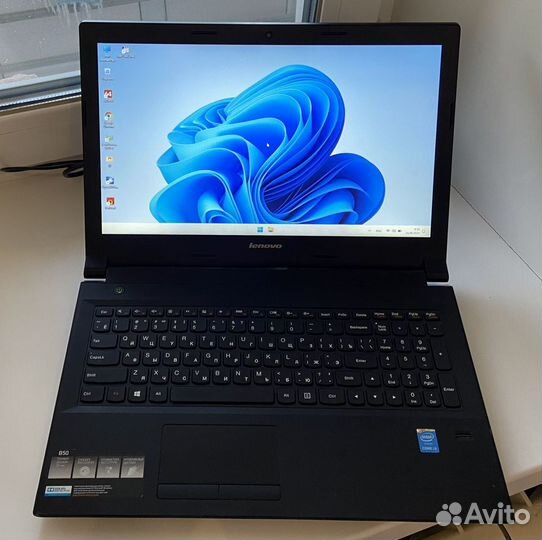 Lenovo 15.6/core i3-5005u/1000gb