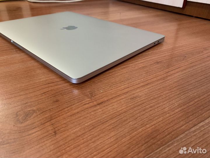 Apple MacBook Pro 15 2018 Ростест/Акб 93%