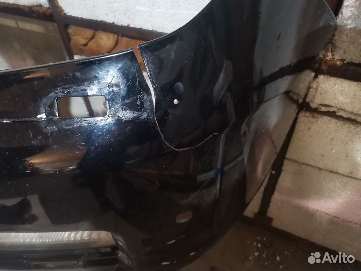 Продам передний бампер