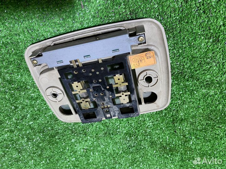 Плафон освещения салона задний Hyundai Sonata 4