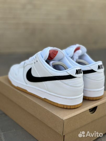 Кроссовки Nike dunk sb low pro white gum