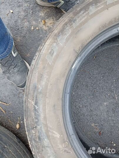 Bridgestone Dueler H/T 215/65 R16