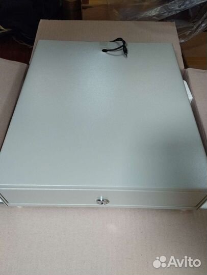 Ящик для денег