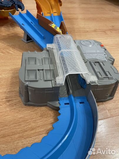 Monster Trucks Hot Wheels(дорога для машин)