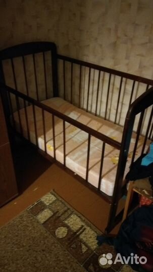 Детская кровать и матрас