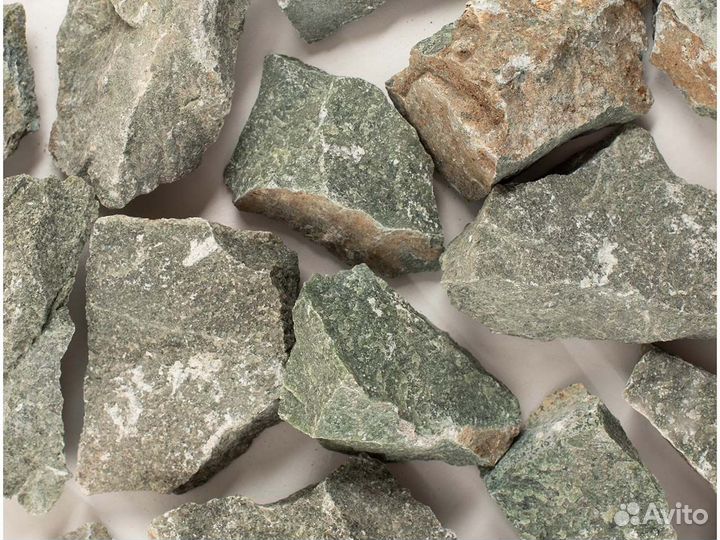 Жадеит шлифованный