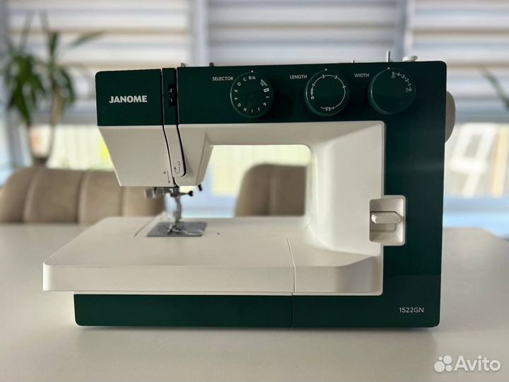 Швейная машинка janome 1522