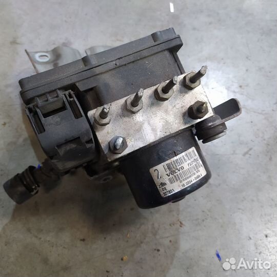 Блок ABS volvo V70 2006 30714956