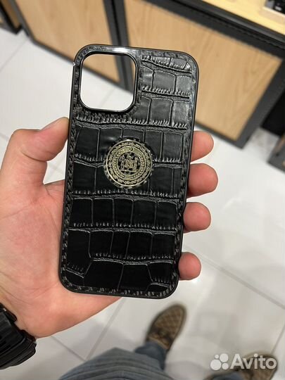 Чехол на iPhone