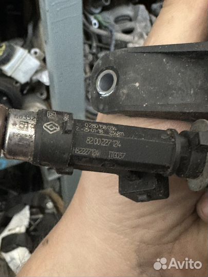 Рампа топливная Renault logan 2