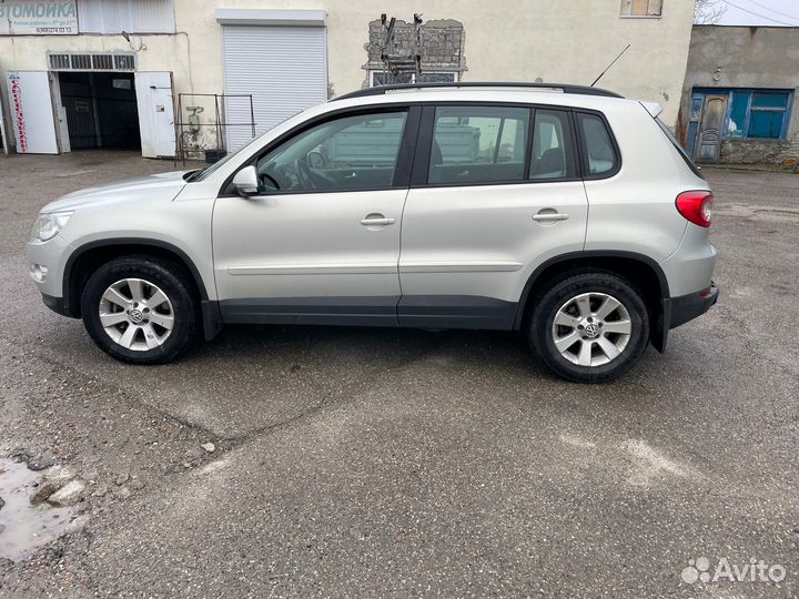 Volkswagen Tiguan 2.0 AT, 2010, 73 000 км