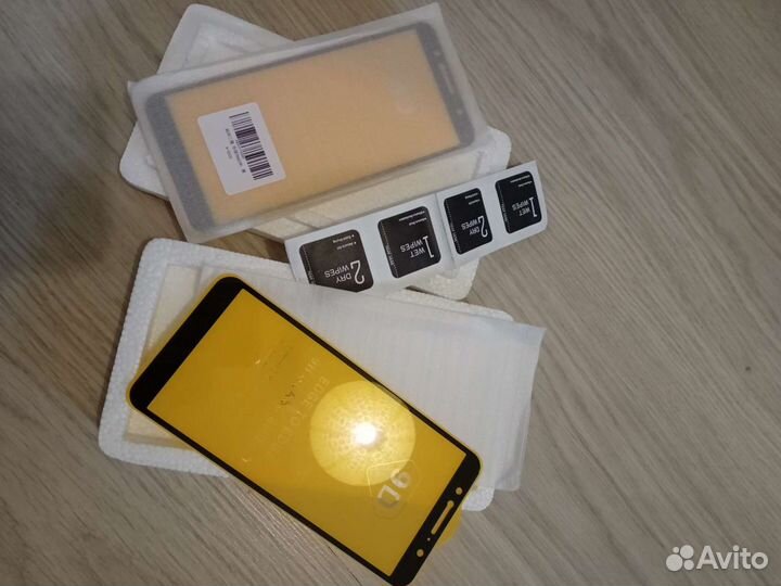 Закалённое стекло на asus zb602kl