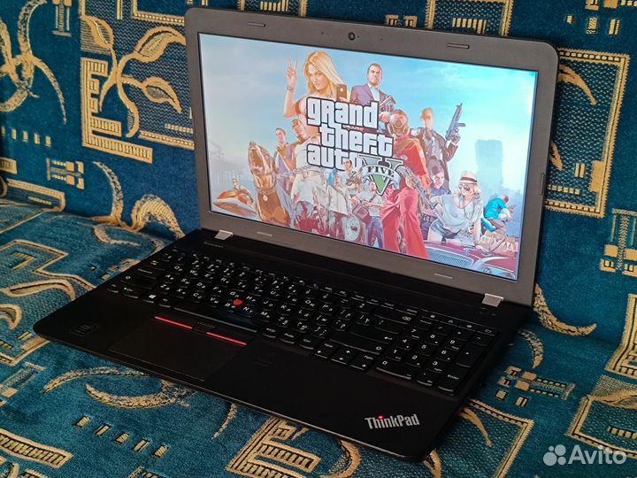 Для работы/учёбы ноутбук Lenovo Core i3/SSD/8GB