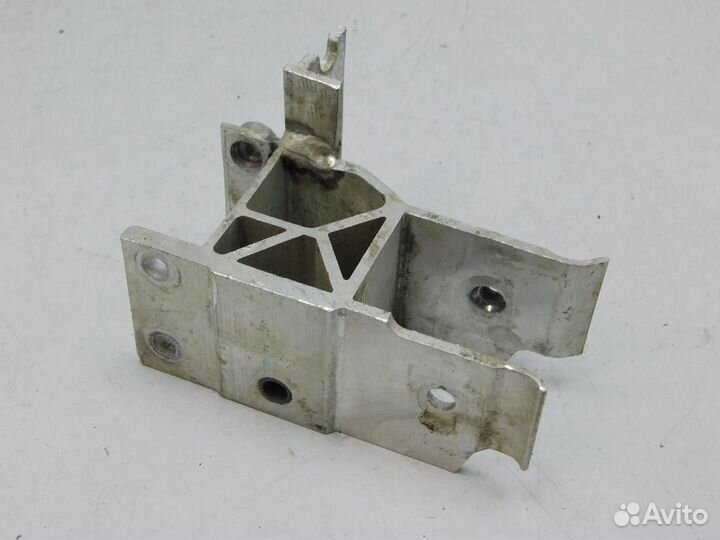 Кронштейн усилителя переднего бампера BMW X5