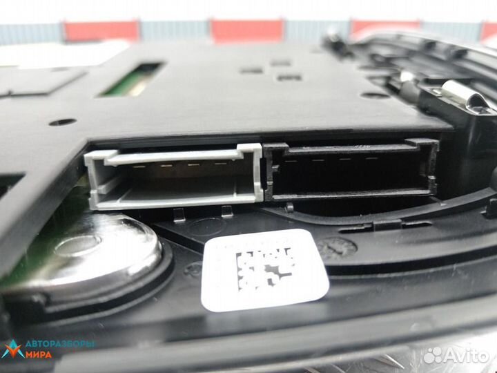 Фонарь салона (плафон) BMW 5 G30/G31 2019